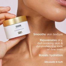 A renewing facial cream designed to help refine skin texture and smooth the appearance of fine lines. Its light-texture formula contains 3.2% free glycolic acid to actively exfoliate and encourage skin turnover.